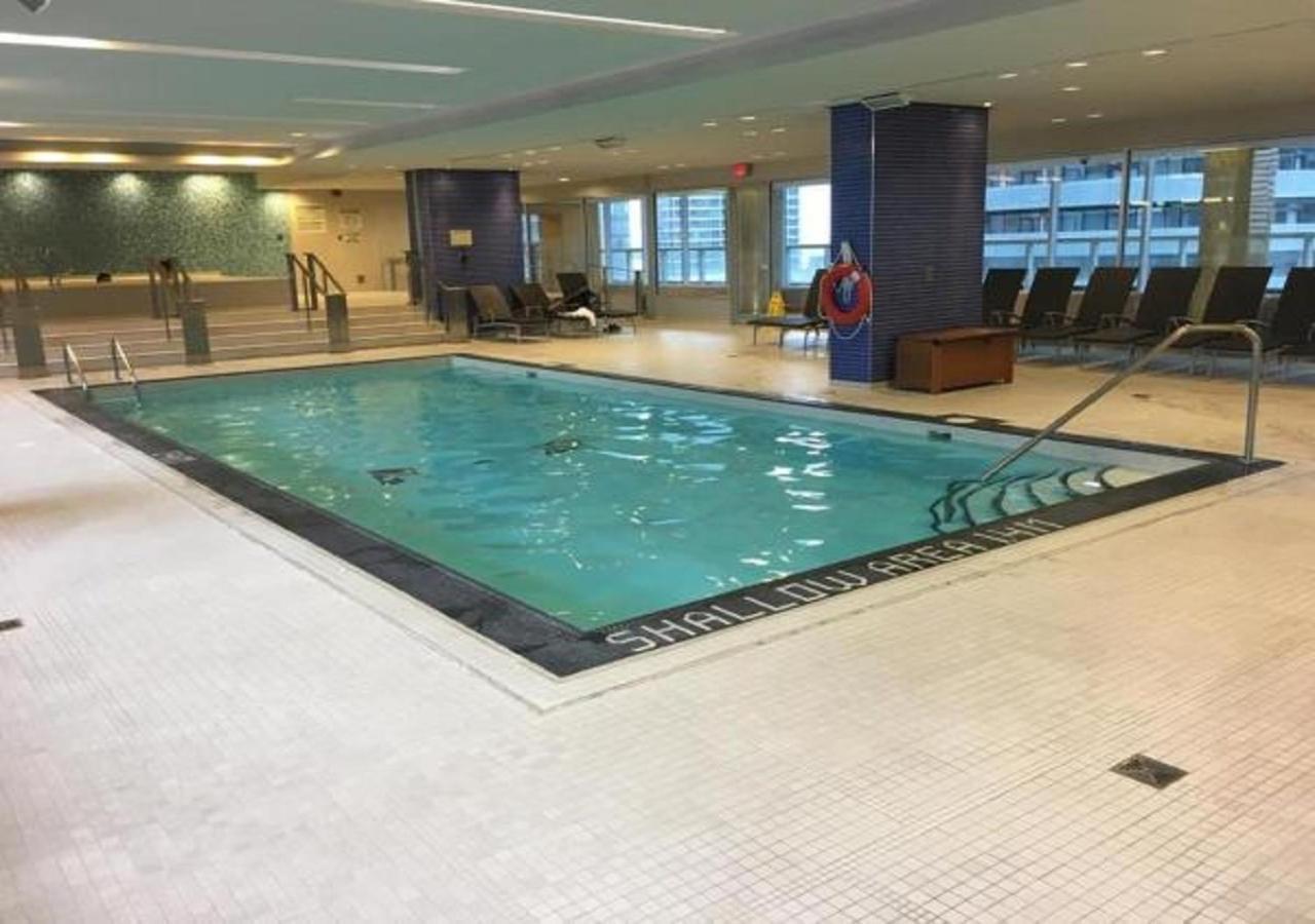 Micasa Suites - Stylish Condo In Maple Leaf Square Торонто Екстер'єр фото
