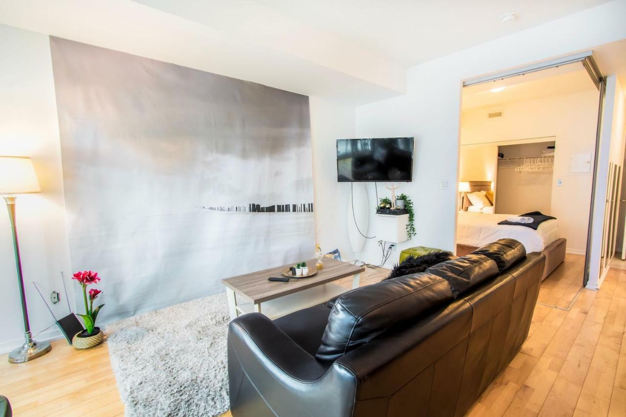 Micasa Suites - Stylish Condo In Maple Leaf Square Торонто Екстер'єр фото